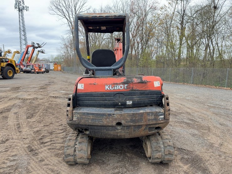 2004-kubota-kx121-3-image-4