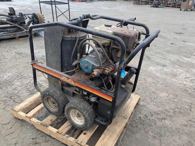 mi-t-m-3504-hot-pressure-washer-image-15