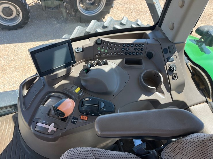 2013-john-deere-7215r-image-20