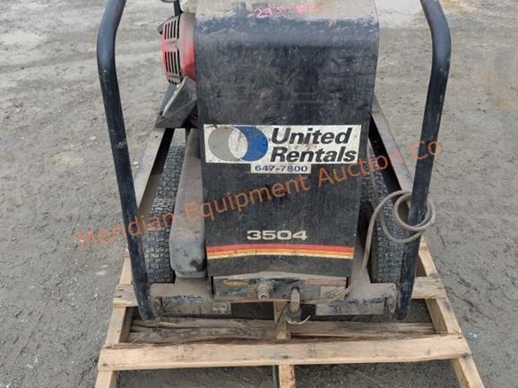 mi-t-m-3504-hot-pressure-washer-image-12