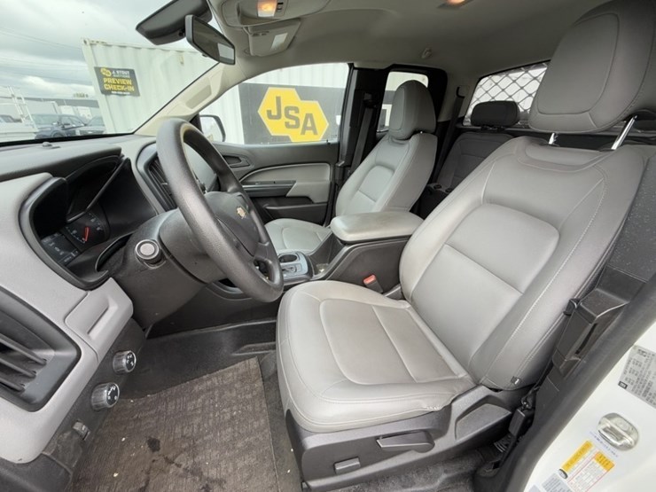 2016-chevrolet-colorado-image-22