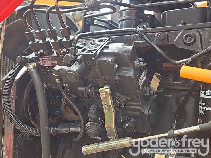 2004-case-580m-image-63