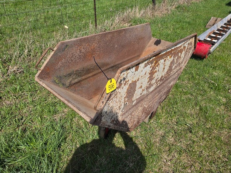 #596-•-walk-behind-feed-cart-image-6