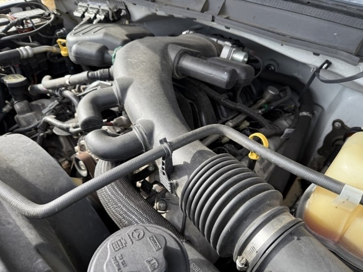 2016-ford-f550-sd-image-12