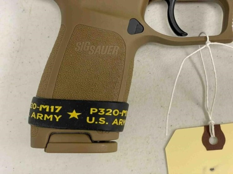 sig-sauer-pistol-image-12