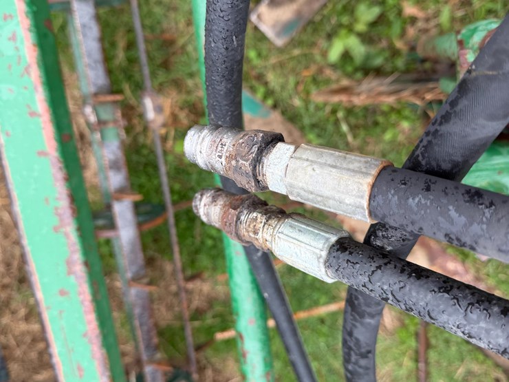 2001-kmc-4-30-peanut-digger-image-10