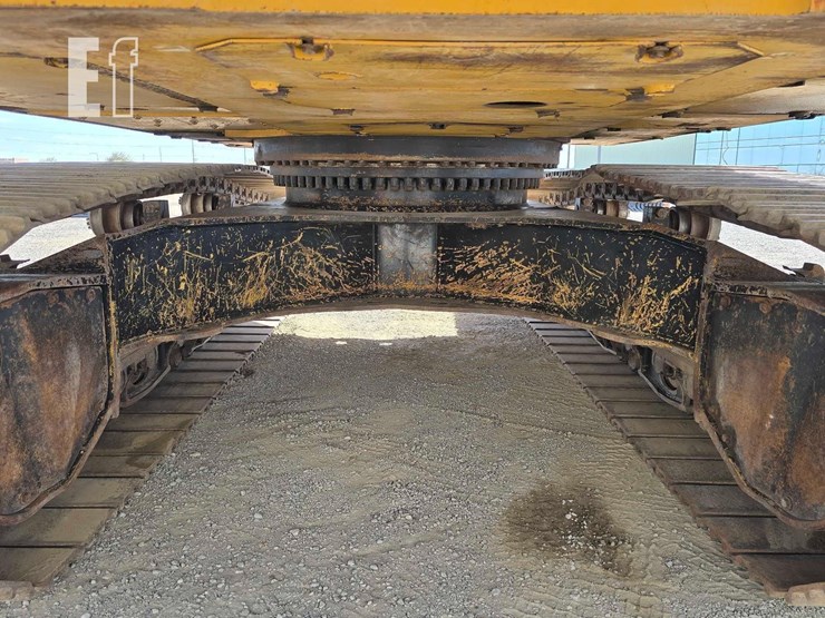 2014-caterpillar-349fl-image-35