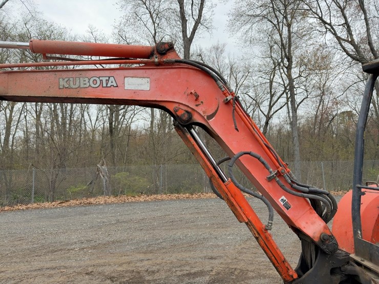 2004-kubota-kx121-3-image-16