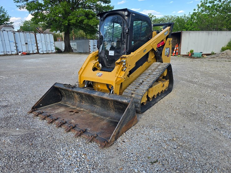 2023-caterpillar-299d3-xe-image-2