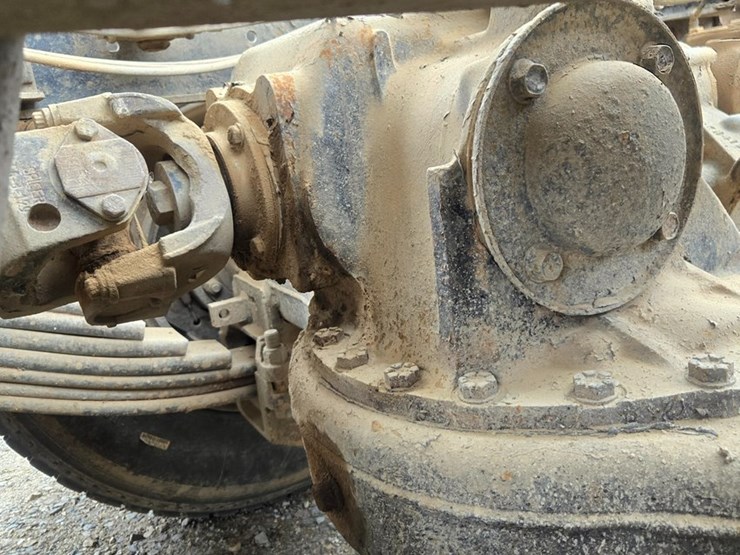 2001-mack-rd690s-image-107