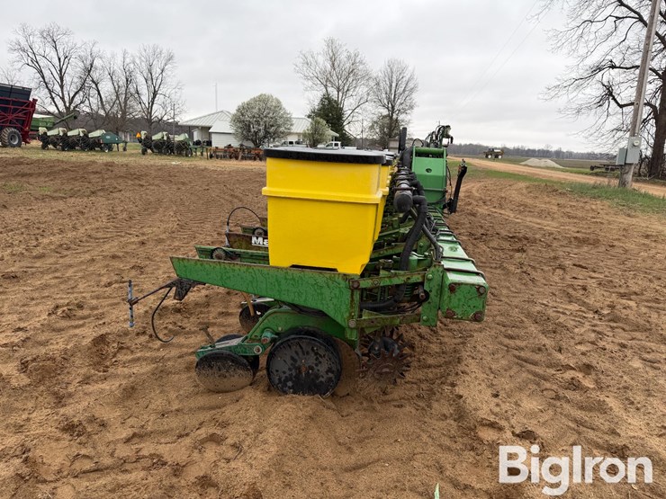 john-deere-1720-image-4