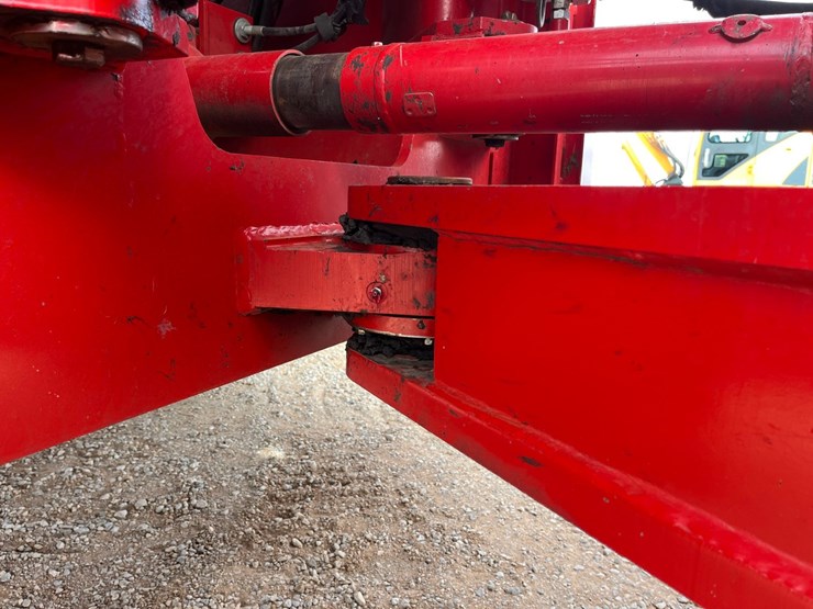 2009-versatile-435-image-23