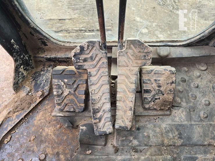 2007-caterpillar-328d-lcr-image-16