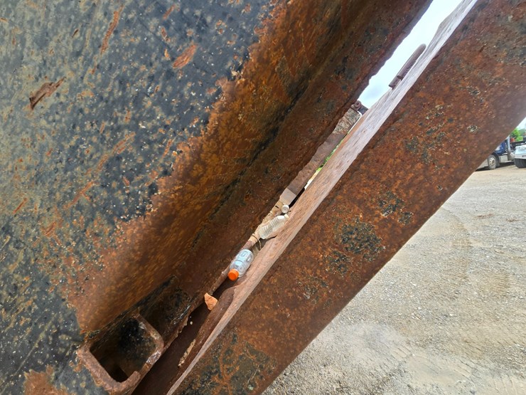 1996-mack-rd690s-image-35