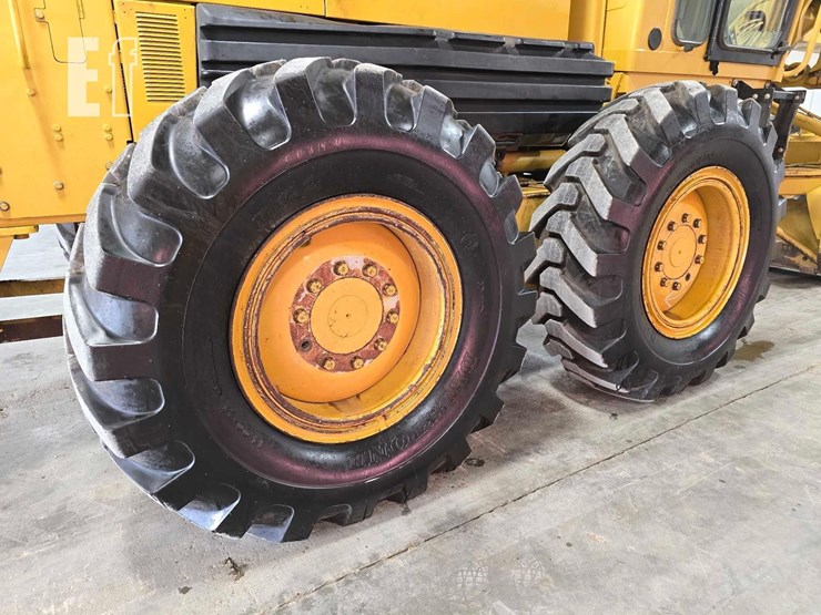 2007-caterpillar-140h-image-28