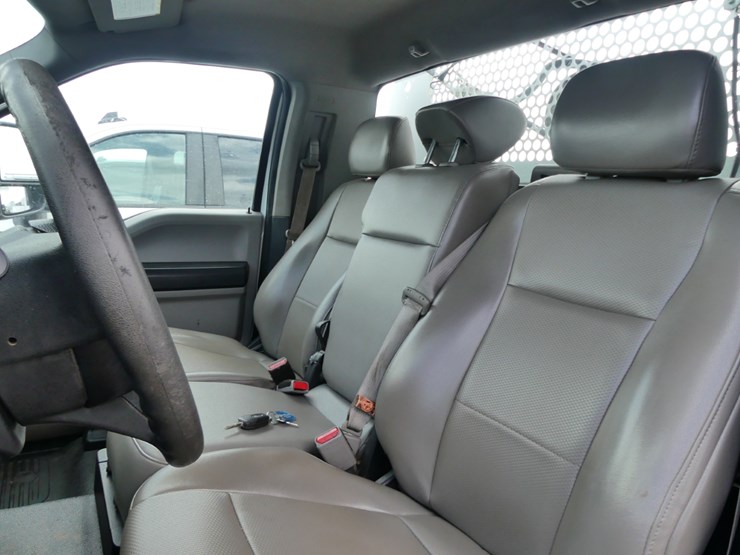 2017-ford-f550-xl-image-9