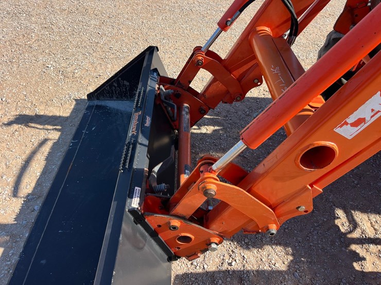 2017-kubota-m5091d-image-3