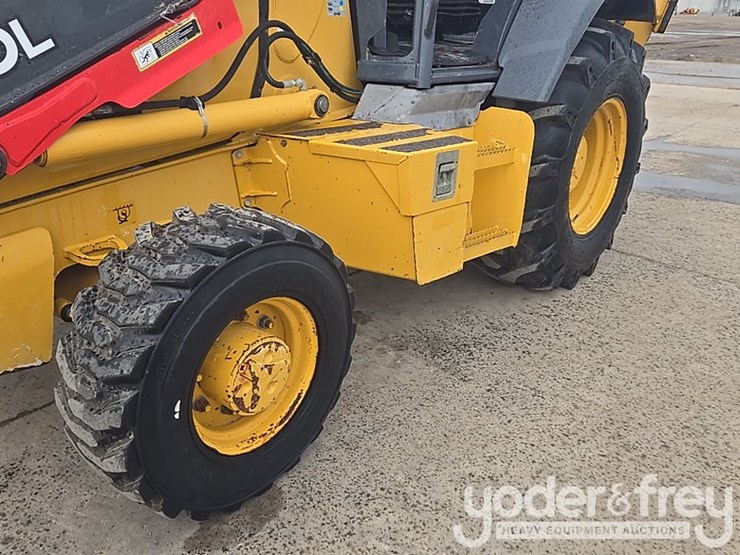 2018-deere-310l-image-10