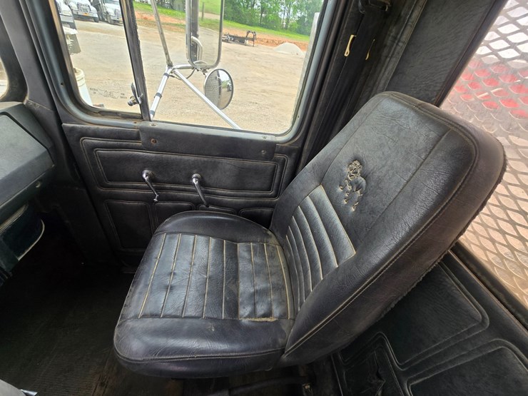 1996-mack-rd690s-image-62