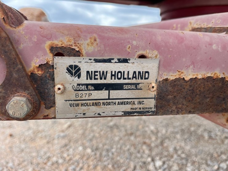 new-holland-b27p-image-12