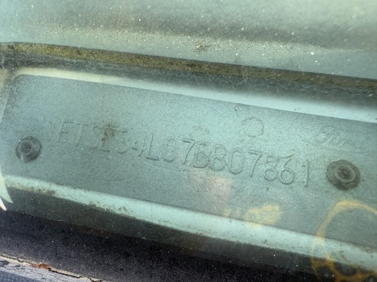 2007-ford-e350-image-9