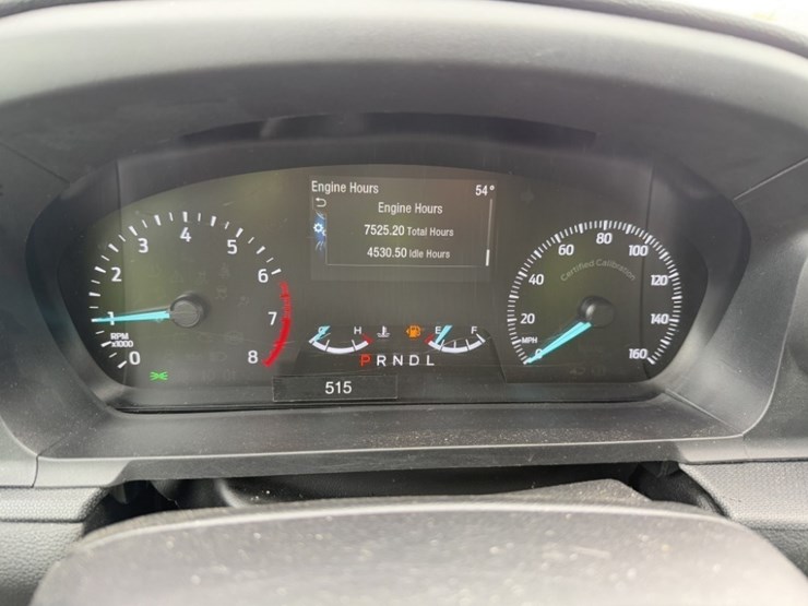 2021-ford-explorer-image-26