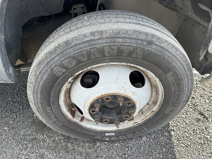 1997-chevrolet-3500-image-13