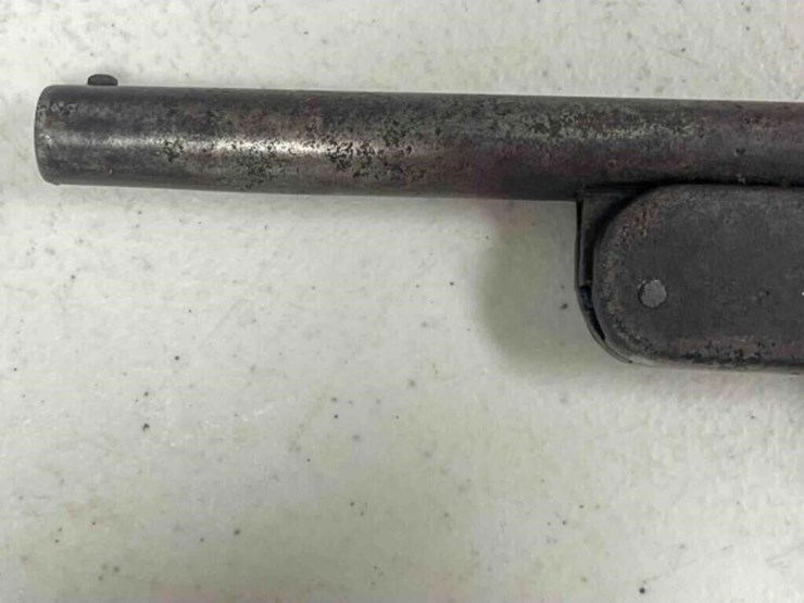 vintage-pistol-image-2