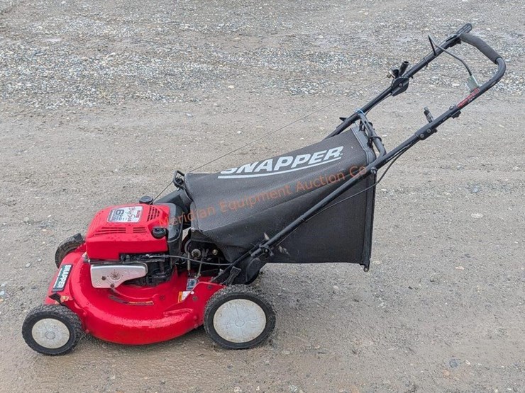 snapper-hi-vac-lawn-mower-image-1