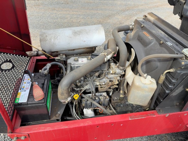 toro-groundsmaster-225-image-11