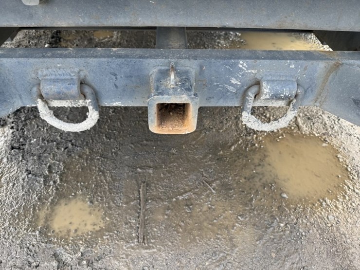 2013-ford-f550-sd-image-19