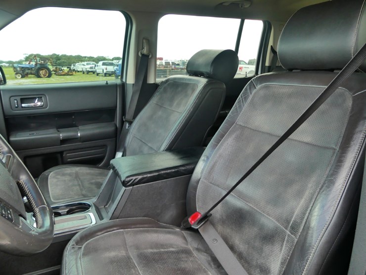 2012-ford-flex-image-10