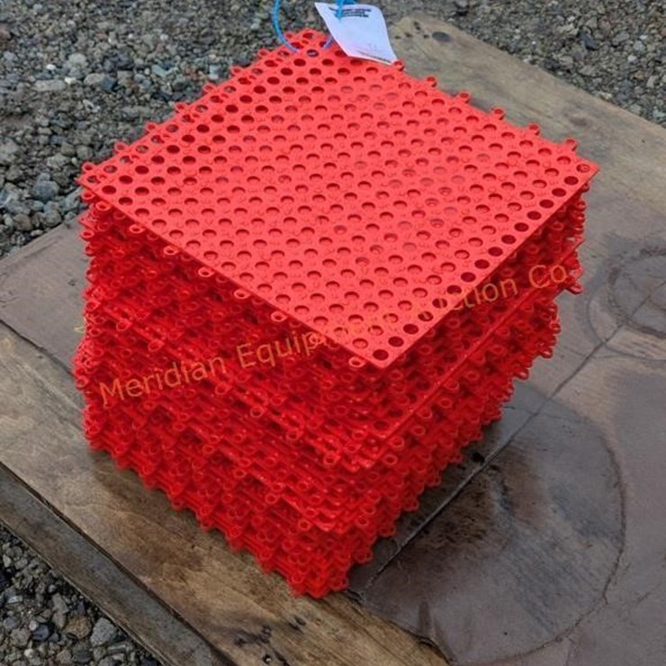 ~72- Red Interlocking Rubber Floor Tiles