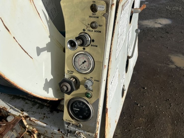 2001-sterling-l7500-image-17