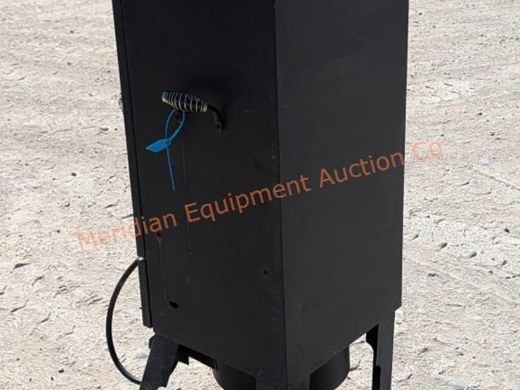 char-broil-smoker-image-4