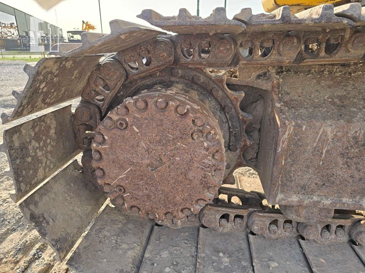 komatsu-pc228us-lc-3n0-image-29