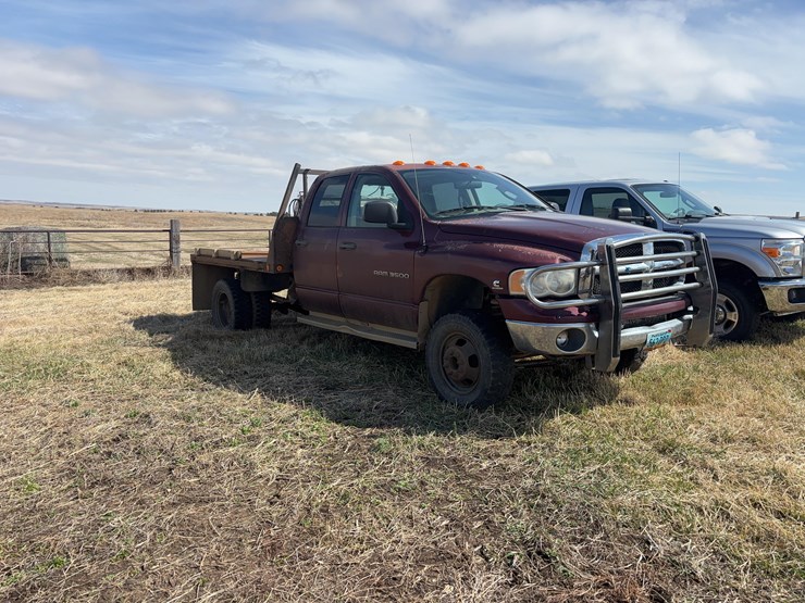 2003-dodge-ram-3500-image-3