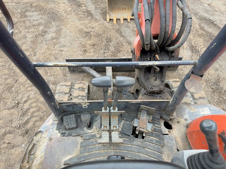 2004-kubota-kx121-3-image-30