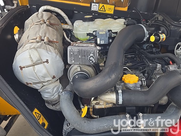 2017-jcb-510-56-image-46