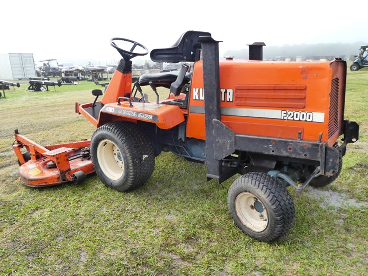 kubota-f2000-image-4