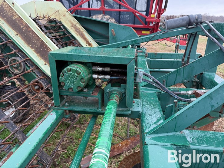 2012-kmc-6-30-peanut-digger-image-17