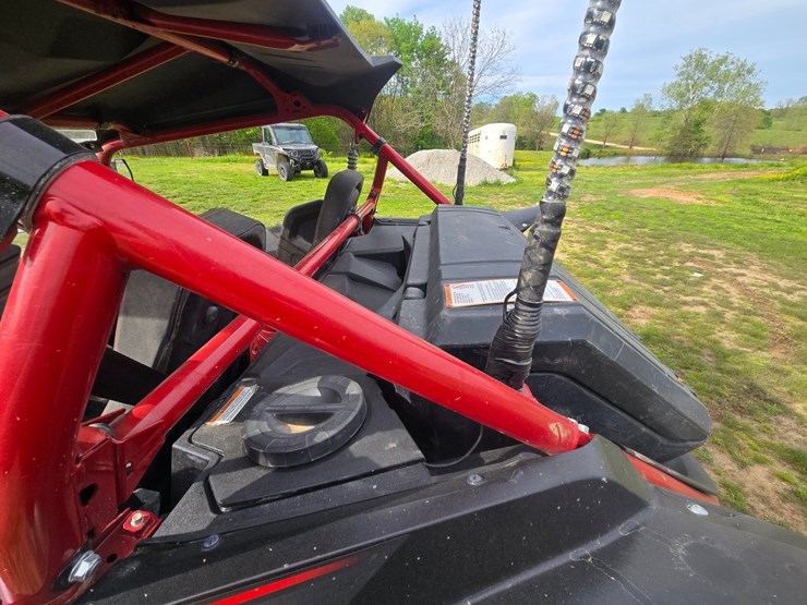 2017-yamaha-yxz1000r-ss-image-56