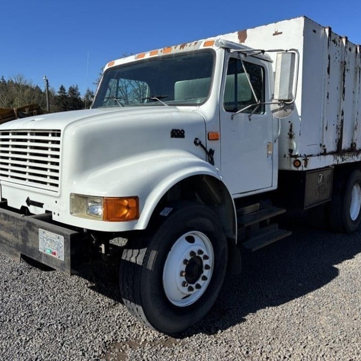 1994 INTERNATIONAL 4700