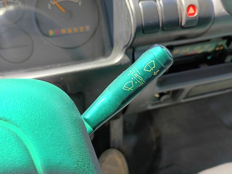 2000-gmc-w3500-image-52