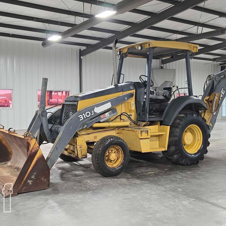 2011 DEERE 310J
