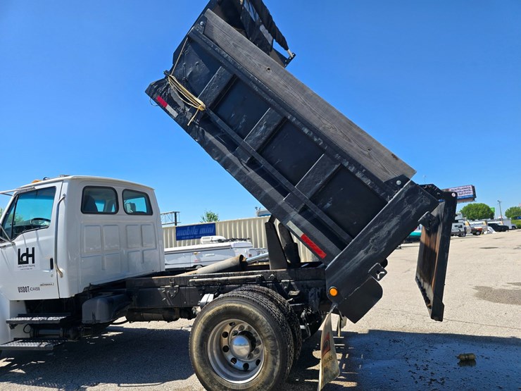 2009-sterling-acterra-image-49