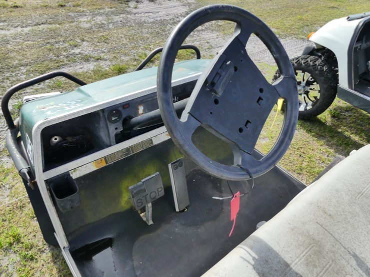 club-car-turf-2-image-10