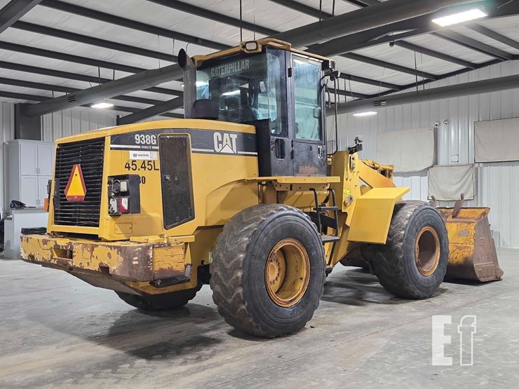 2006-caterpillar-938g-image-3