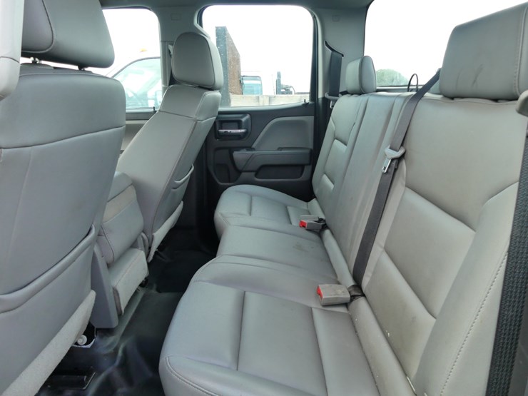 2018-chevrolet-2500hd-image-9