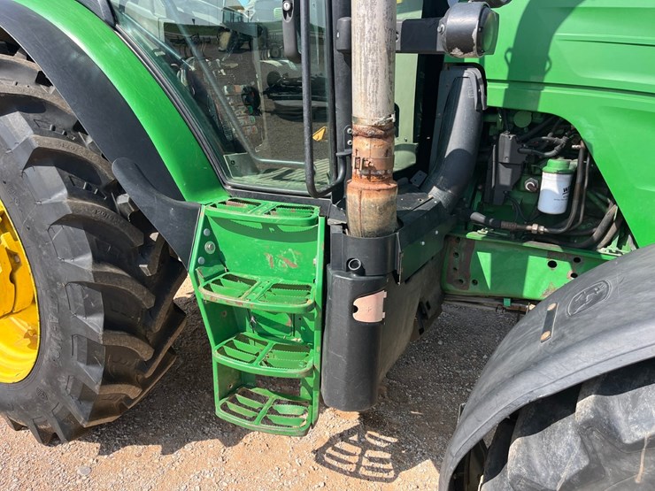 2014-john-deere-6125r-image-6